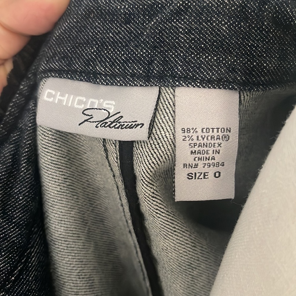 Chico’s Platinum size 0 Jean jacket - Picture 4 of 4